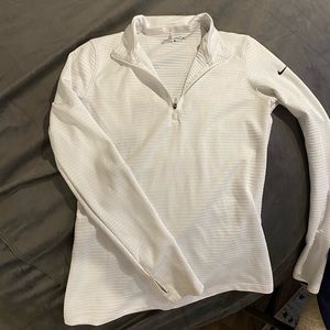 NIKE women’s Dri-fit golf quarter zip
